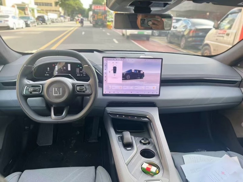 广州25年极氪汽车0015