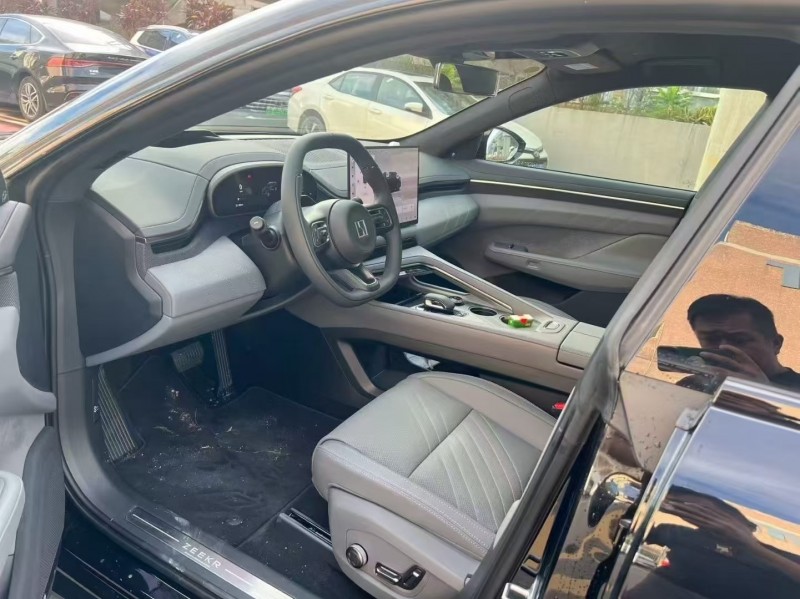 广州25年极氪汽车0017