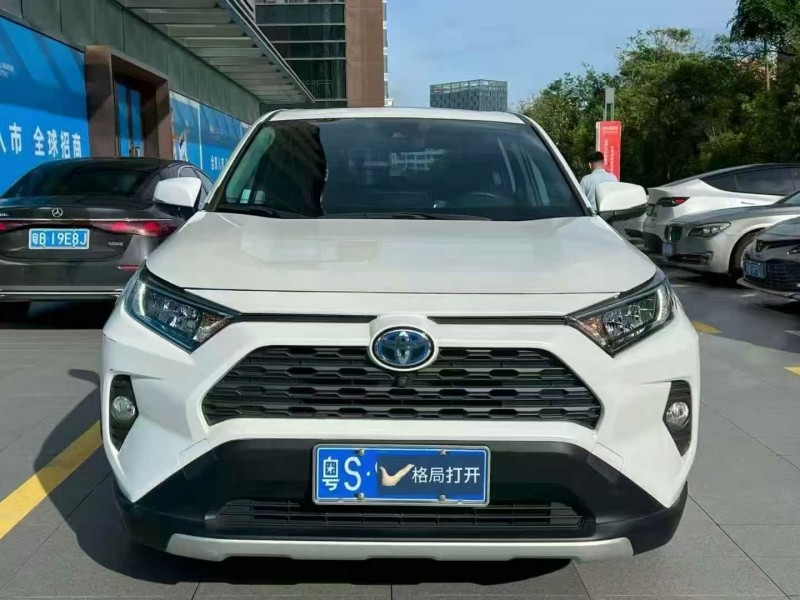 广州22年丰田RAV4荣放1