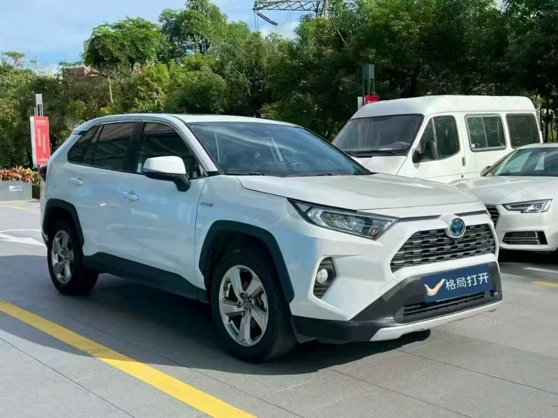 广州22年丰田RAV4荣放2