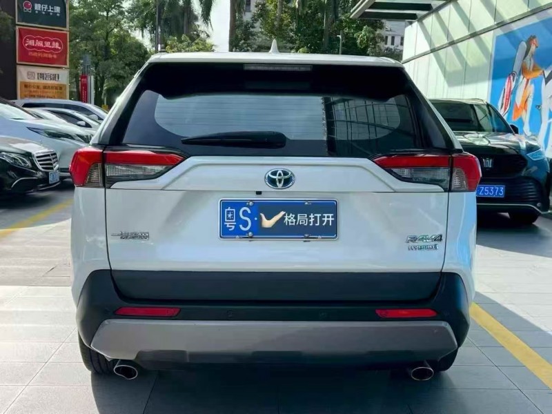 广州22年丰田RAV4荣放9