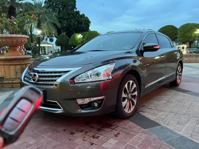 广州14年日产天籁2