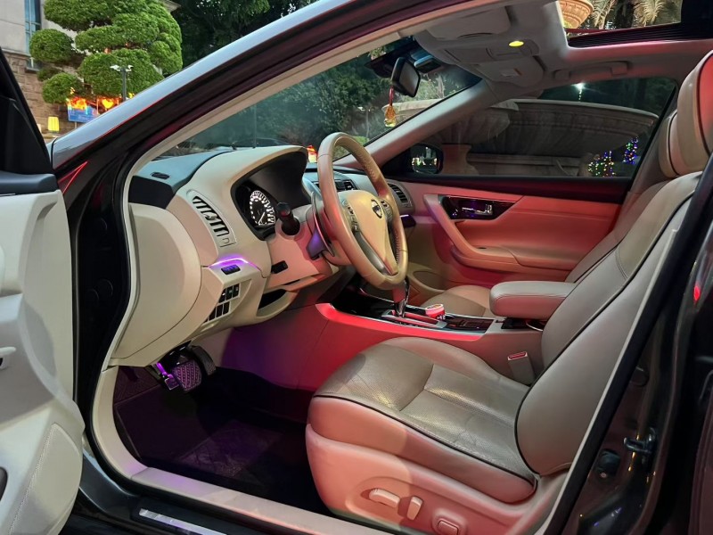 广州14年日产天籁4