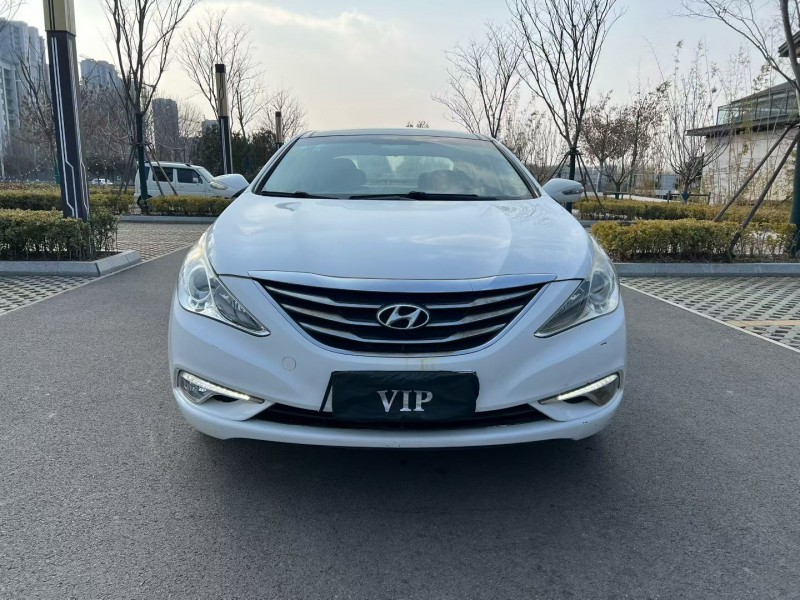 济宁15年现代索纳塔1