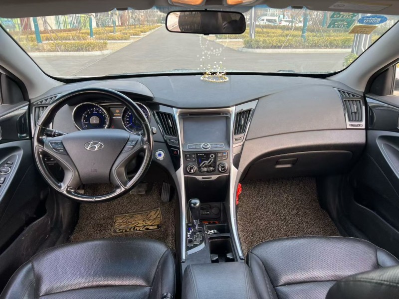 济宁15年现代索纳塔6