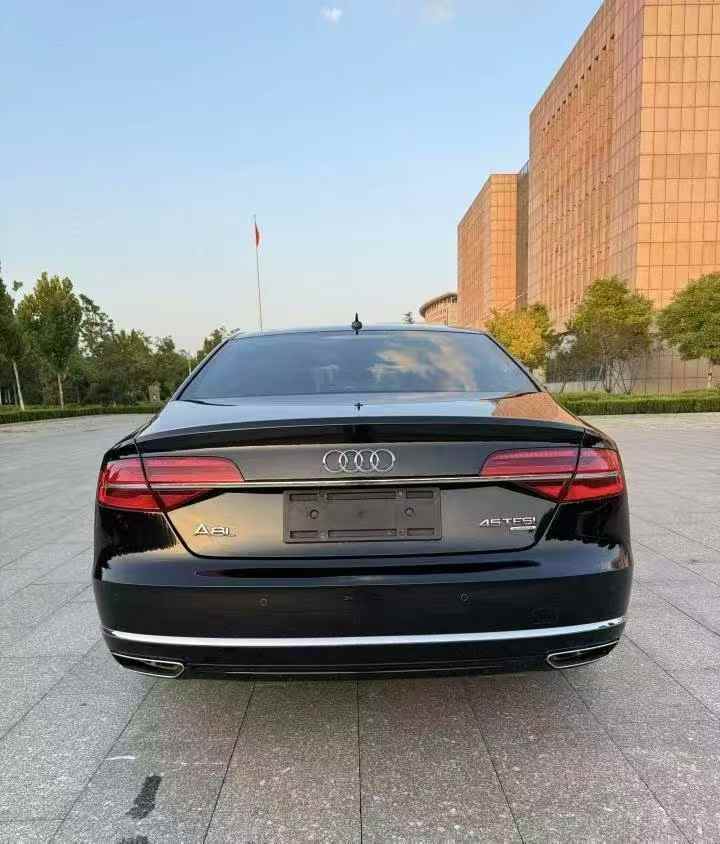 苏州15年奥迪A8L4