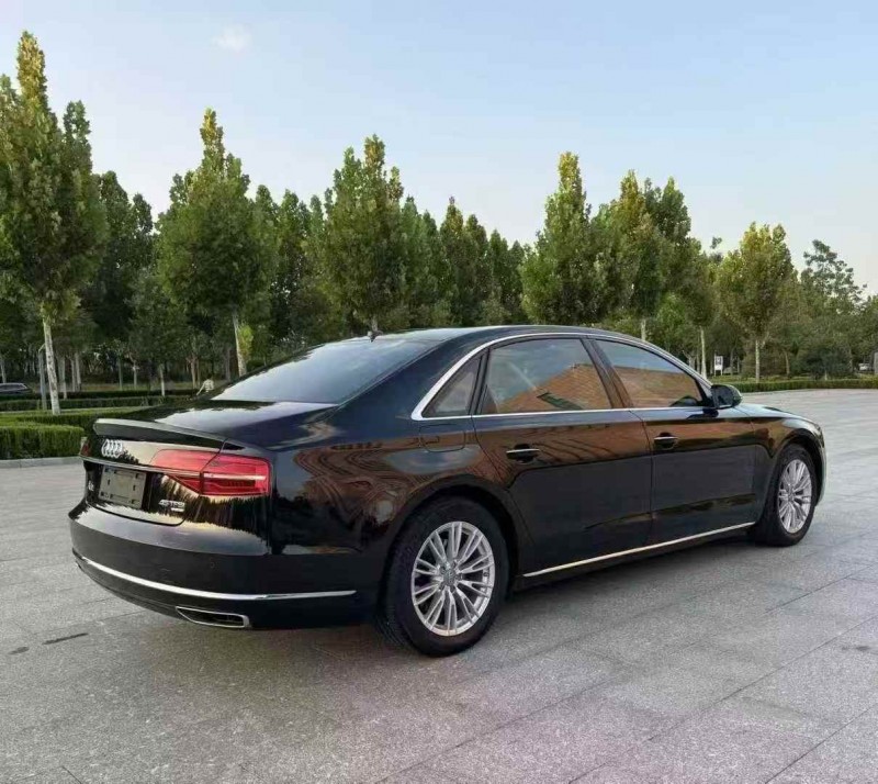 苏州15年奥迪A8L5
