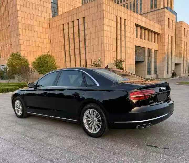 苏州15年奥迪A8L6