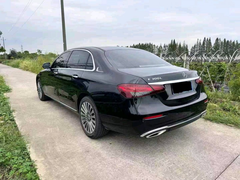 衢州21年奔驰E8