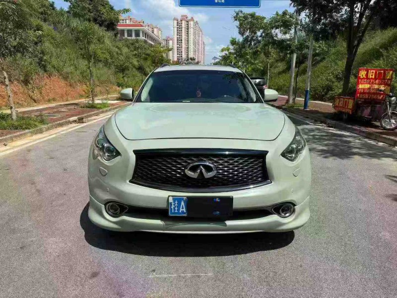 南宁13年英菲尼迪FX371