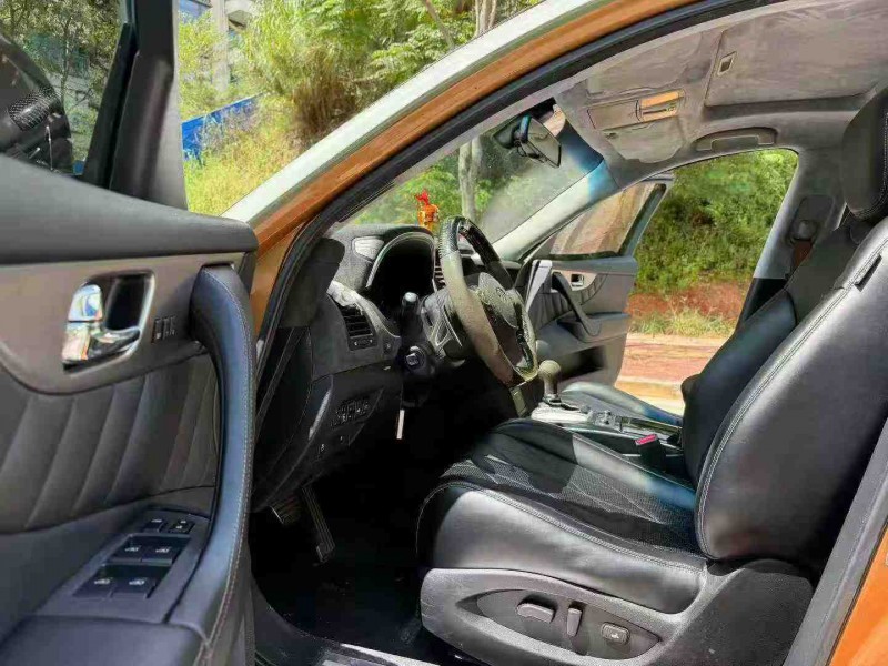 南宁13年英菲尼迪FX374