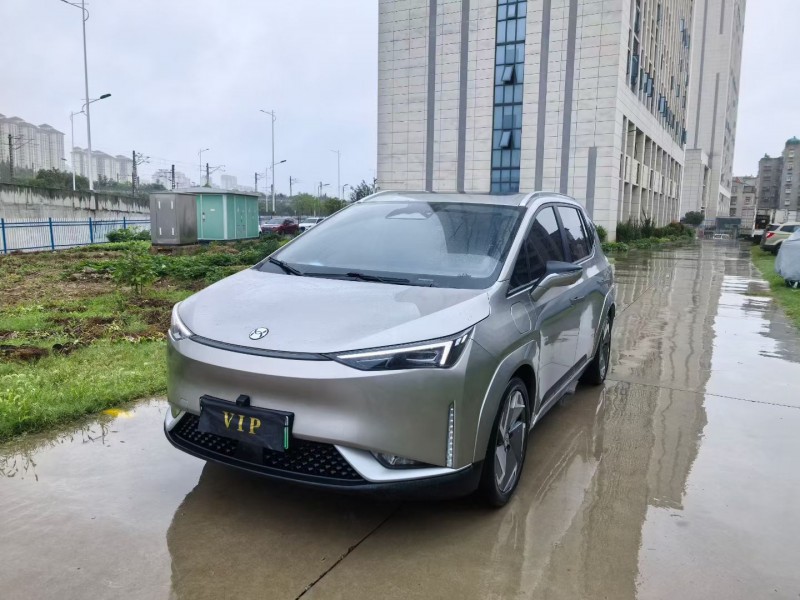 襄阳22年合创汽车Z033