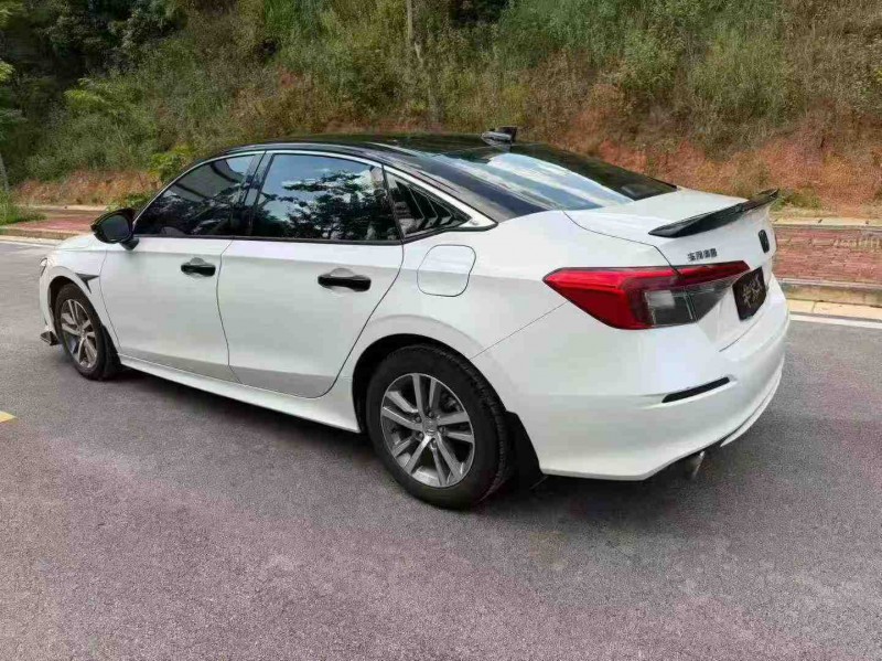 南宁23年本田思域7