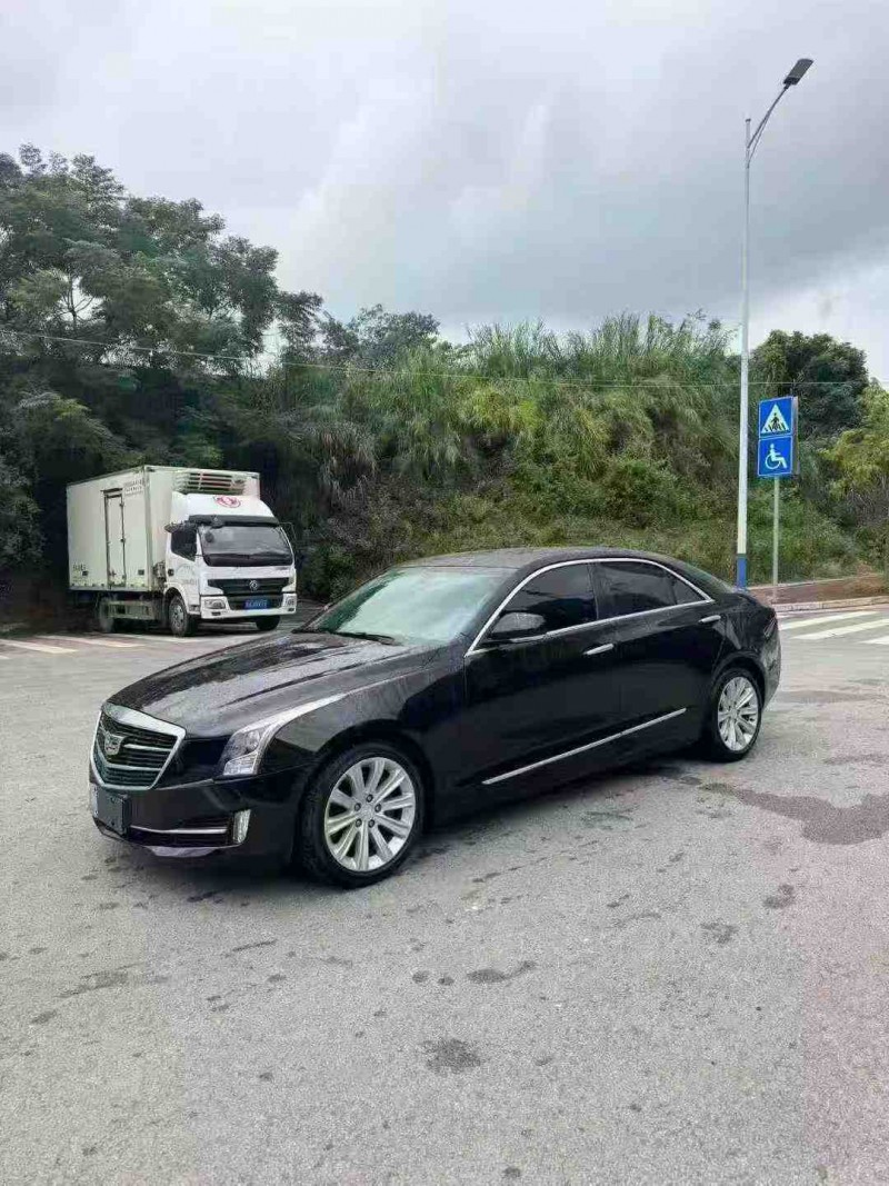 南宁19年凯迪拉克ATS3