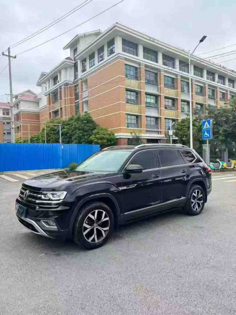 南宁17年大众途昂2