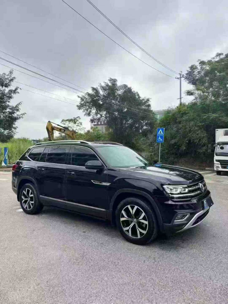 南宁17年大众途昂3