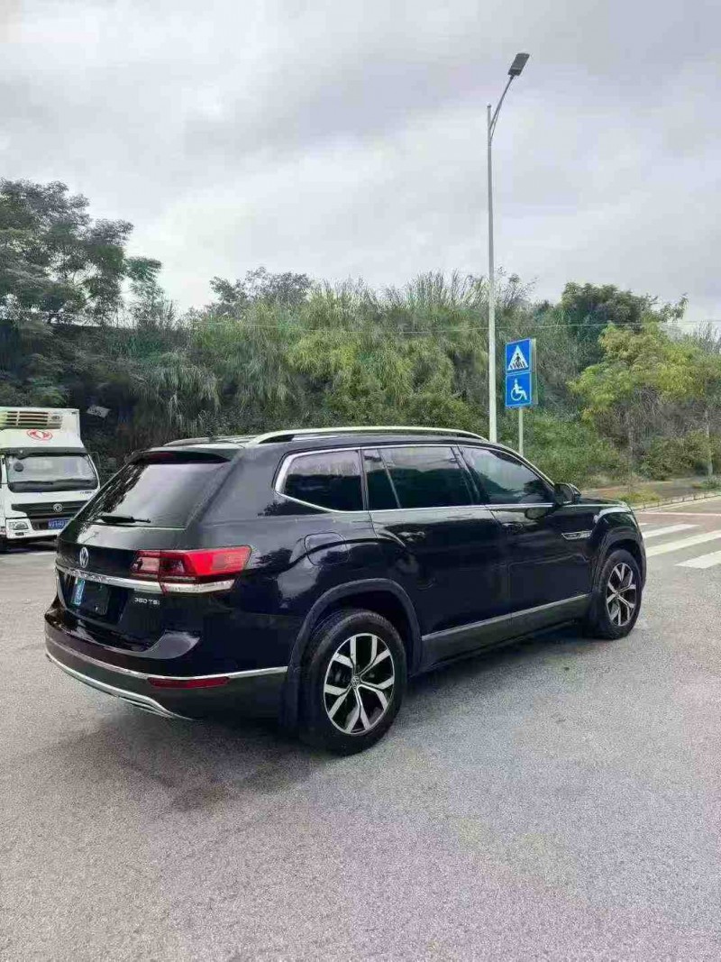 南宁17年大众途昂7