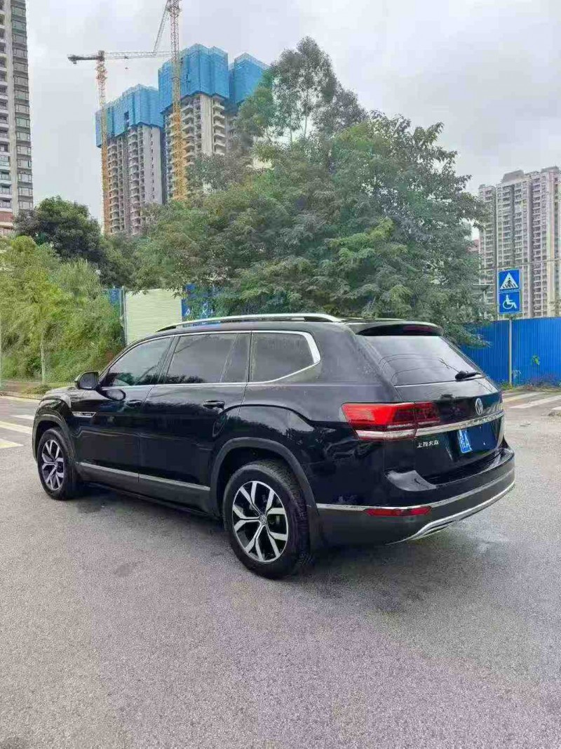 南宁17年大众途昂8