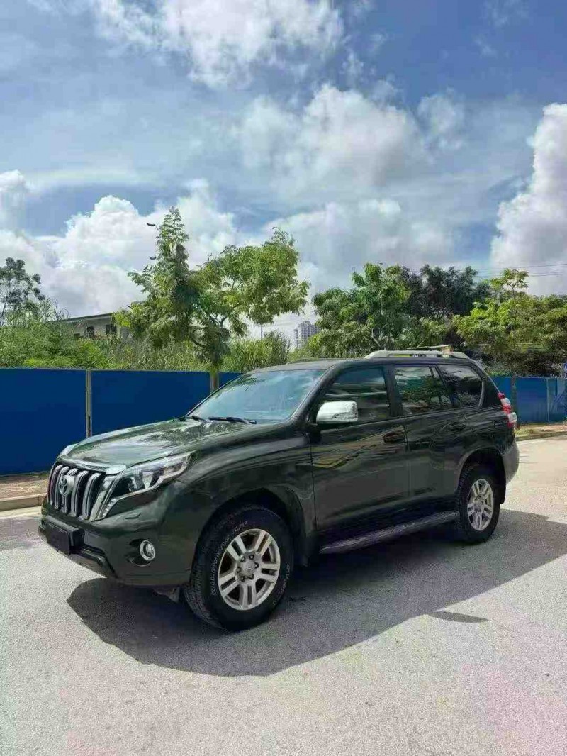 南宁10年丰田普拉多2