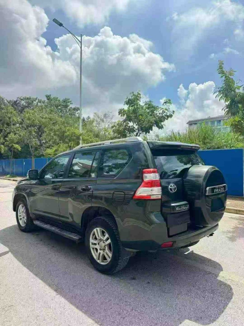 南宁10年丰田普拉多8