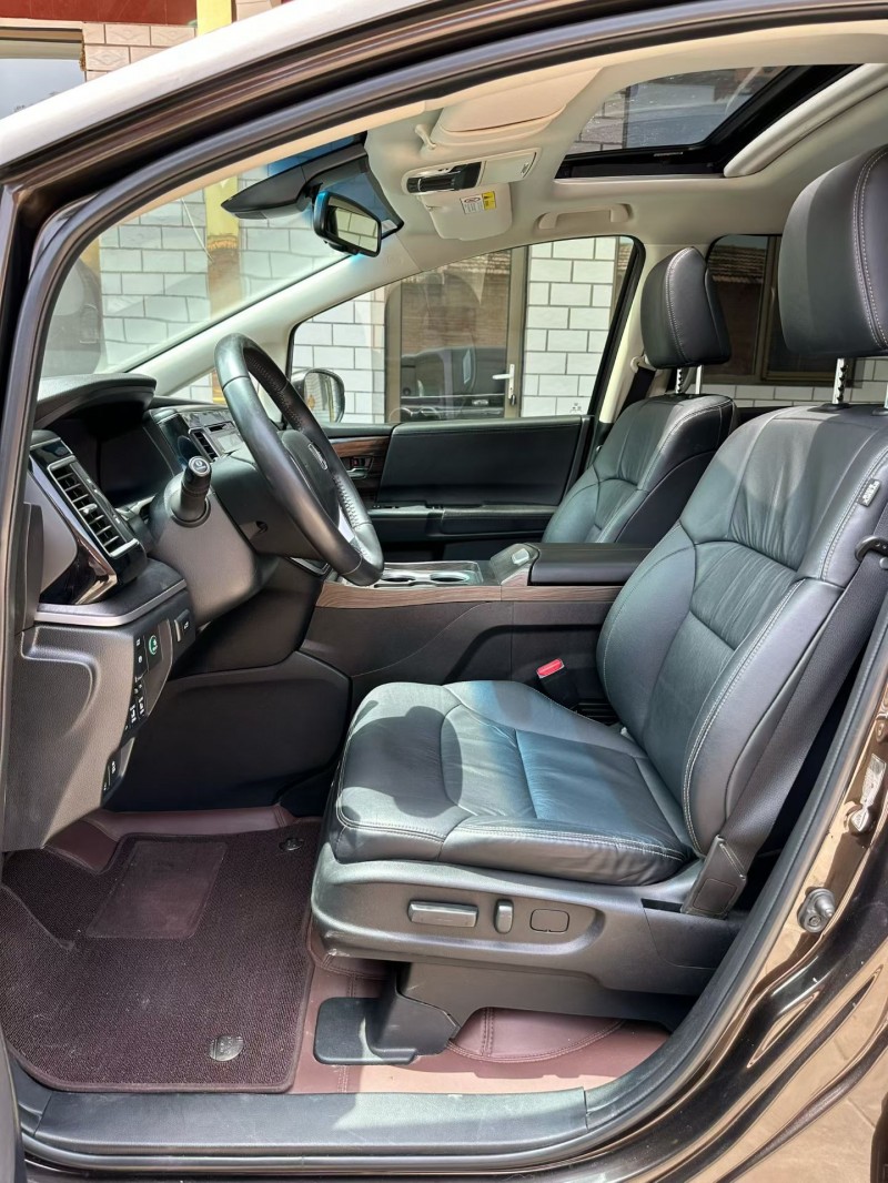 廊坊18年本田艾力绅5