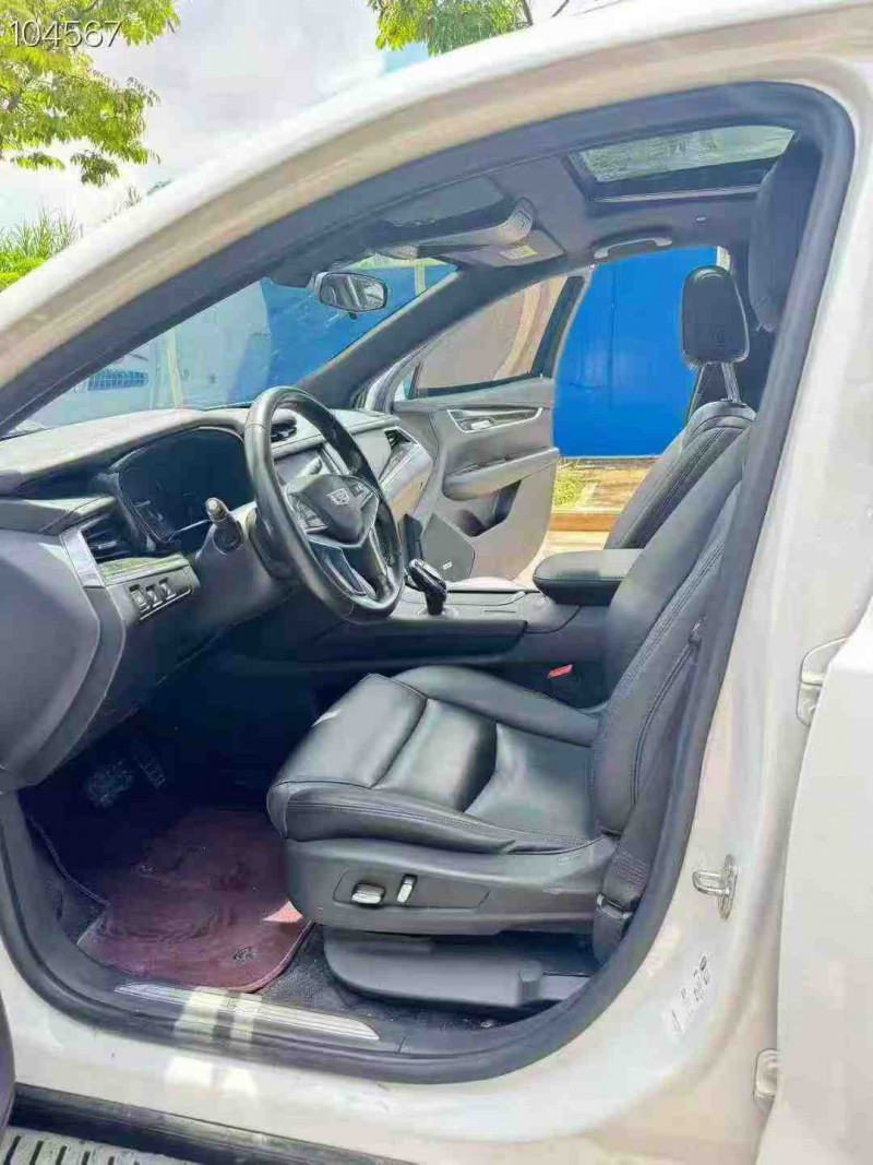 南宁18年凯迪拉克XT54