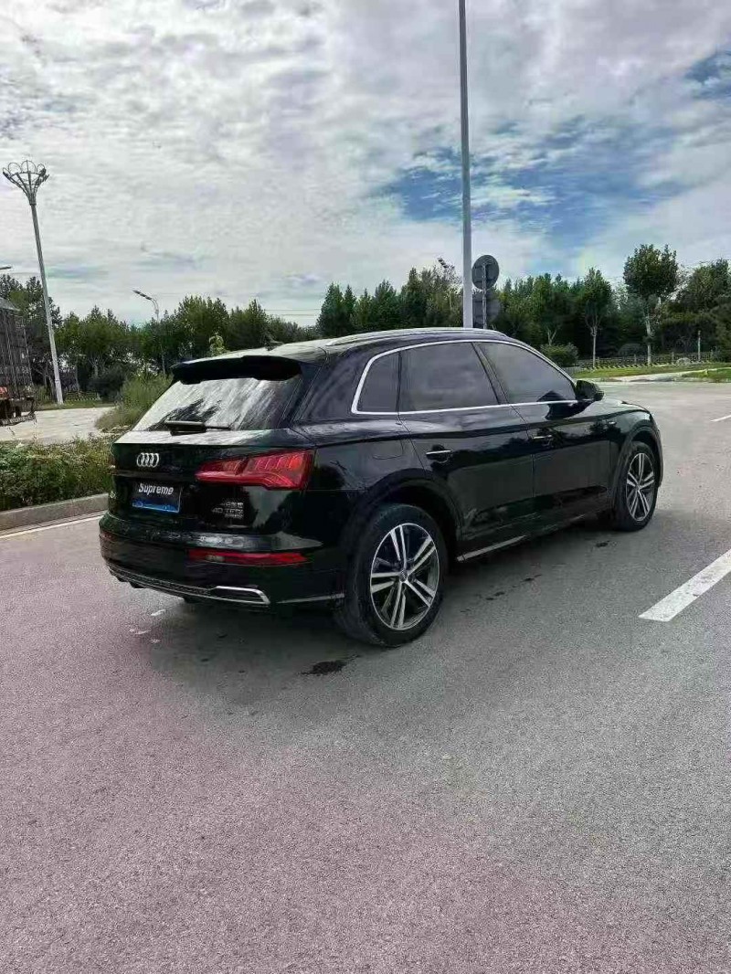 枣庄20年奥迪Q58