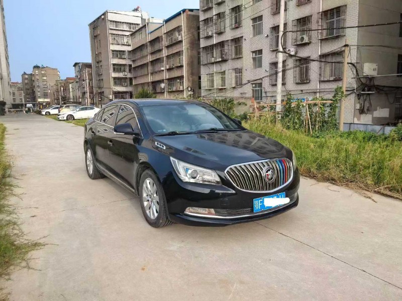 襄阳15年别克君越2