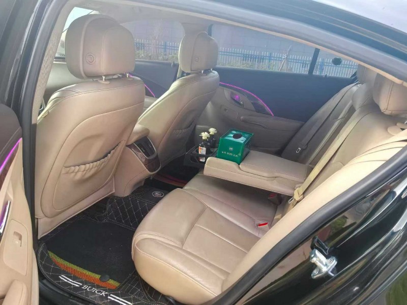 襄阳15年别克君越7