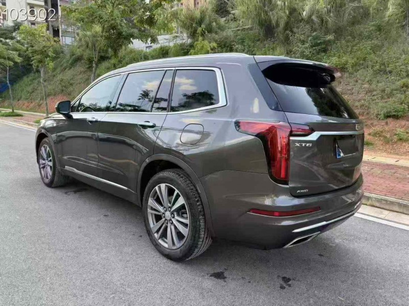 南宁20年凯迪拉克XT68