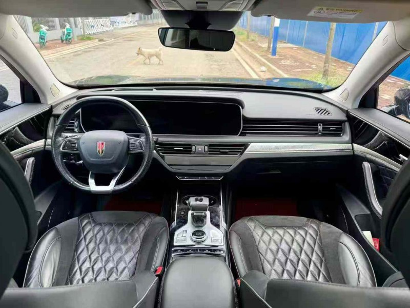 南宁20年红旗HS55