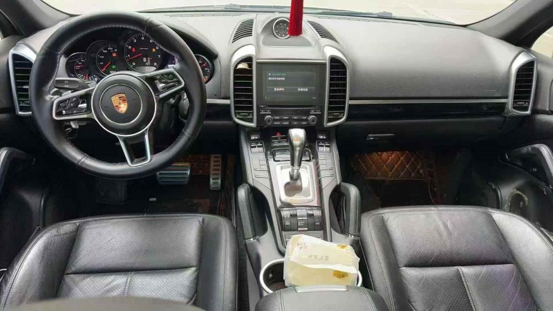 邵阳17年保时捷卡宴7