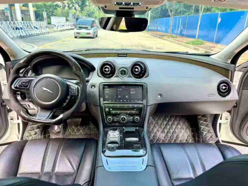 南宁19年捷豹XJL5