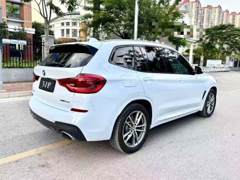 南宁19年宝马X38