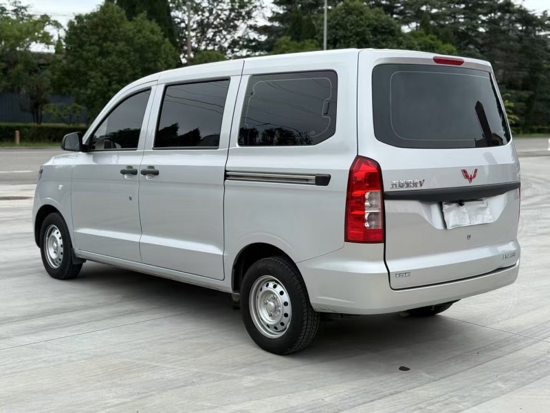徐州23年五菱汽车宏光8