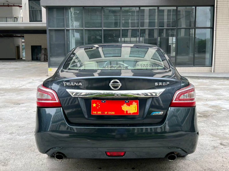 广州13年日产天籁8