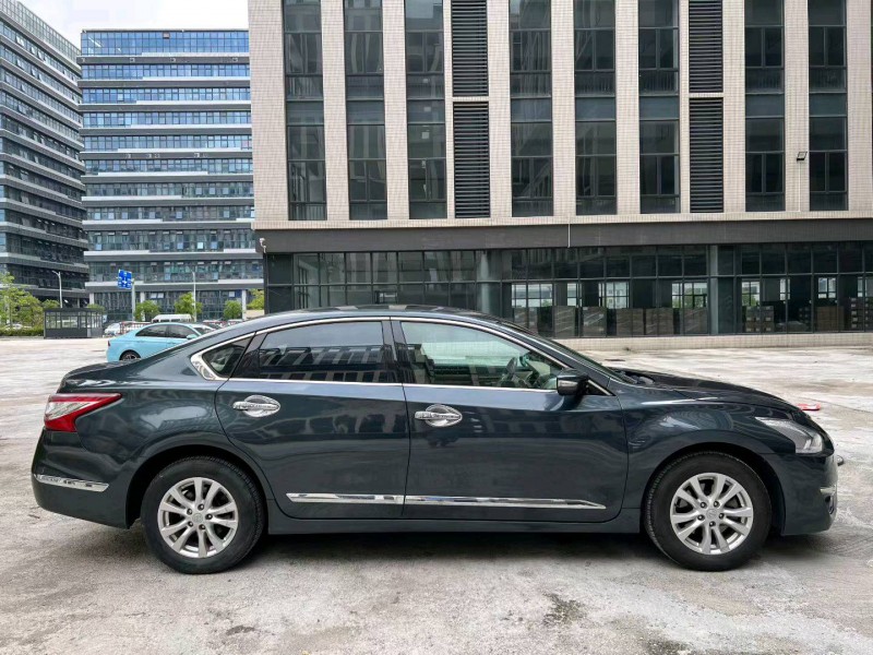 广州13年日产天籁9