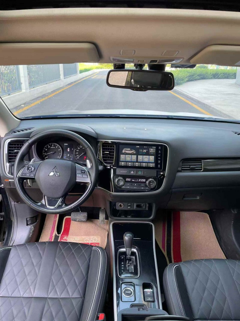 张家口20年三菱欧蓝德5