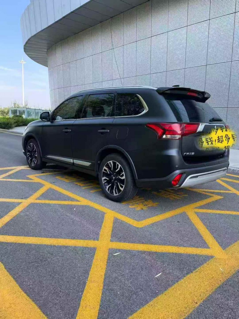 张家口20年三菱欧蓝德8