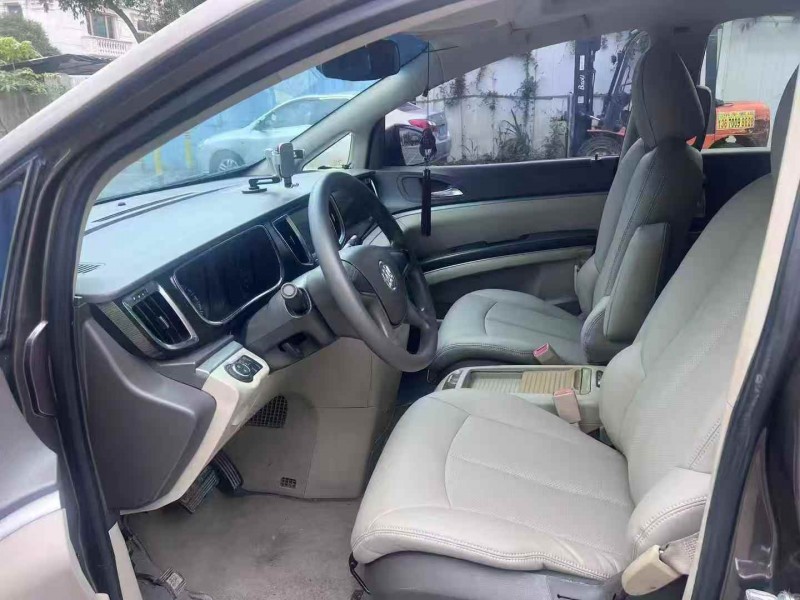 广州11年别克GL84