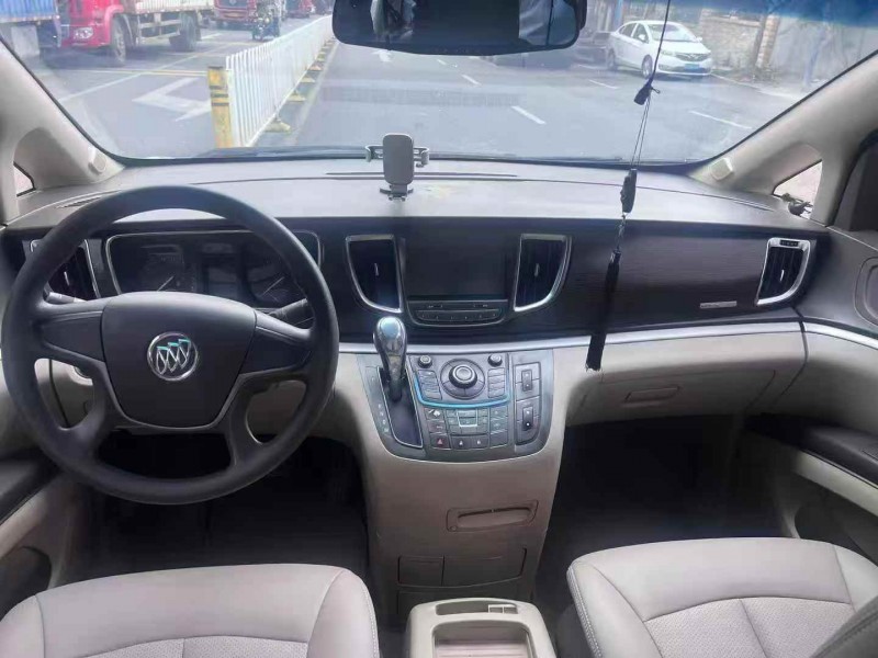 广州11年别克GL85