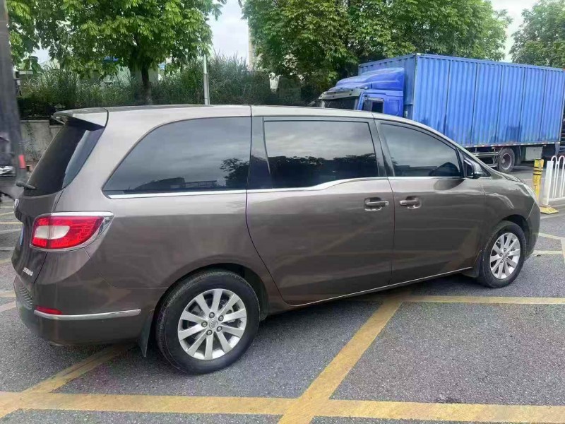 广州11年别克GL87