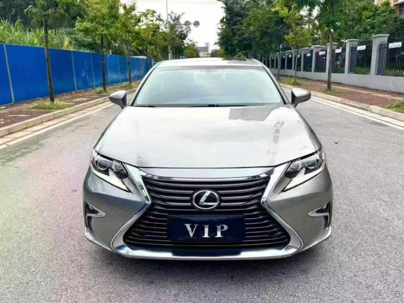 南宁18年雷克萨斯ES1