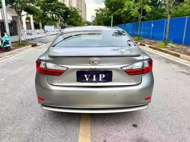 南宁18年雷克萨斯ES9