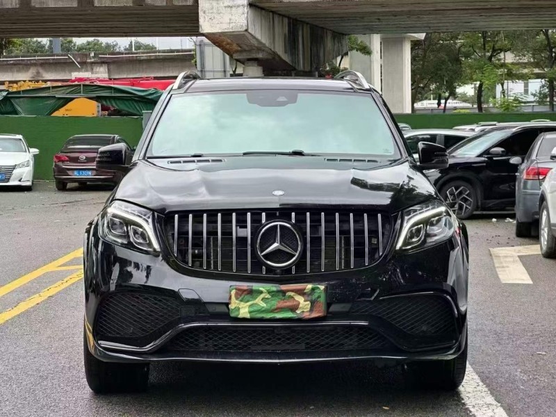 广州17年奔驰GLS1