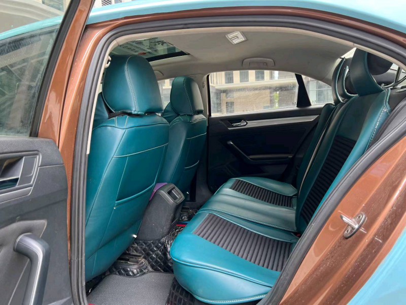 广州17年大众凌渡5