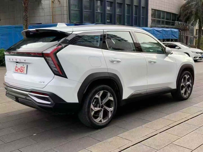 广州25年吉利博越8