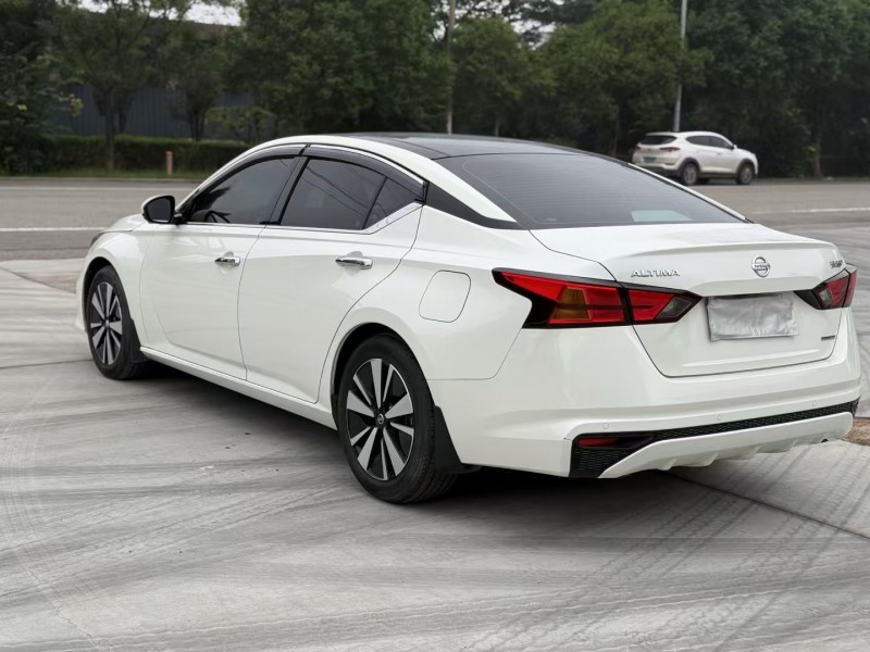 徐州22年日产天籁8