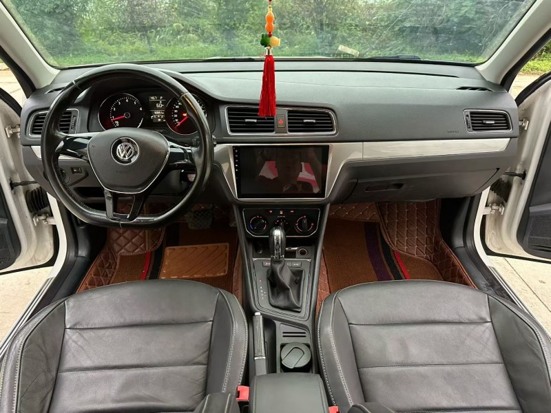 徐州16年大众朗逸7