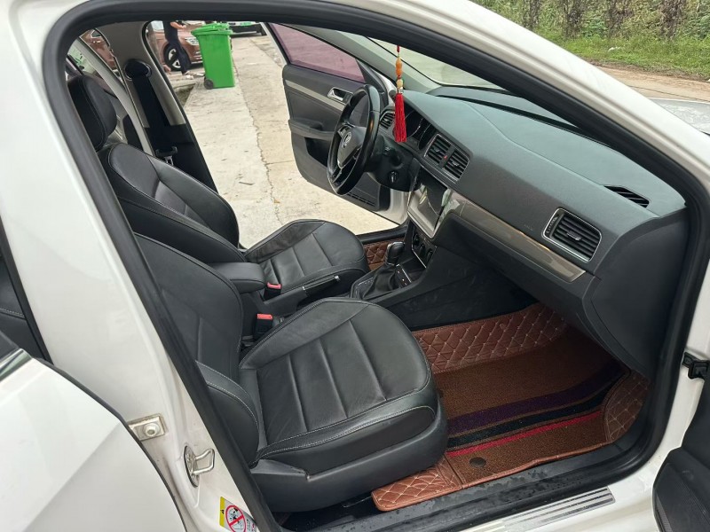 徐州16年大众朗逸8